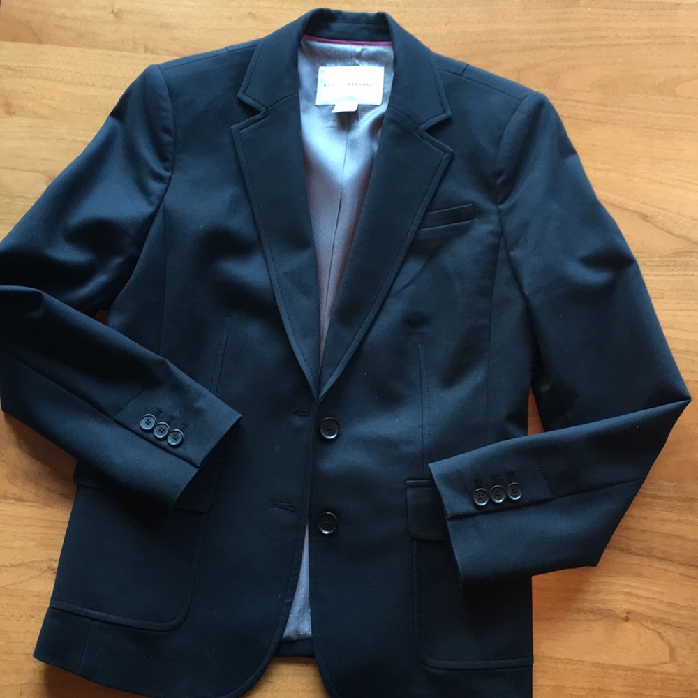 Banana Republic Black Blazer, size 6P